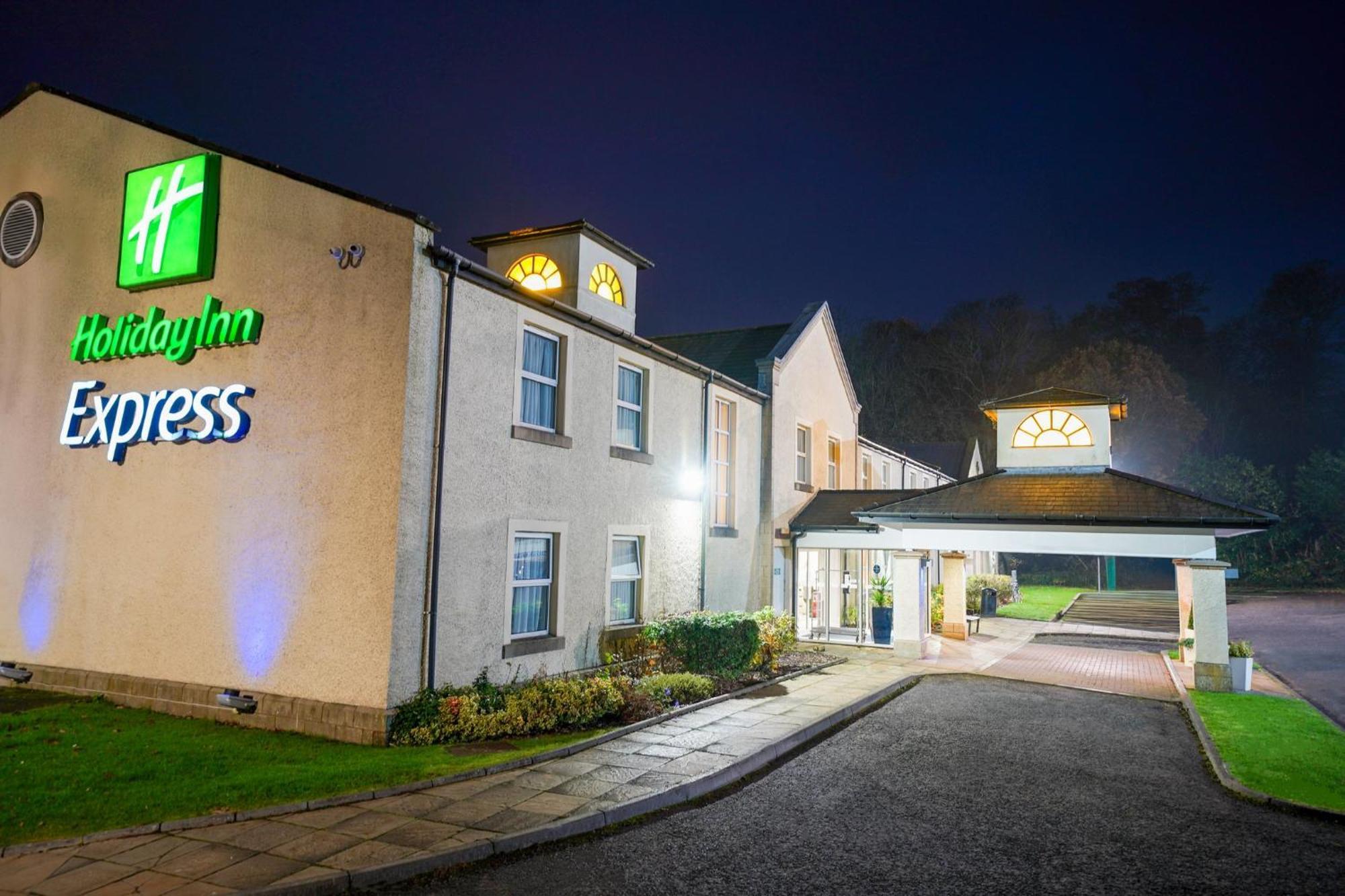 Holiday Inn Express Glenrothes By Ihg Exterior photo